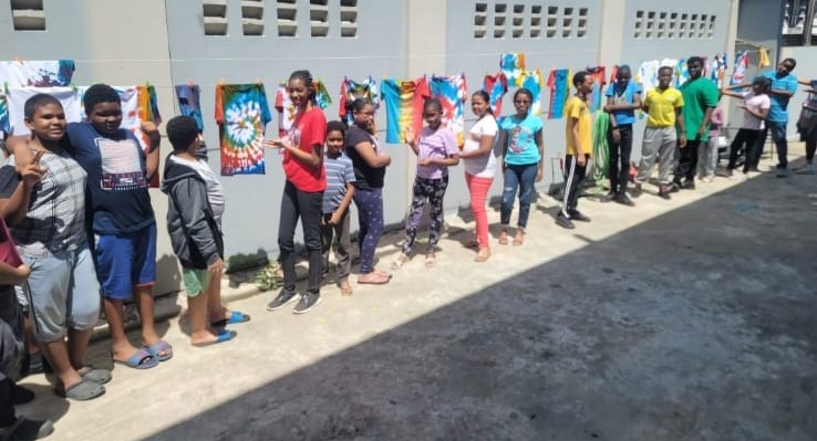 Kids with their tie-dye shirts